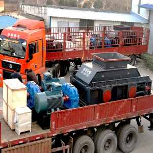 两台2PG1500x1000直连式大型鹅卵石9I免费看片发货