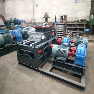 中小型直连式对辊9I免费看片发货两台 发往河南