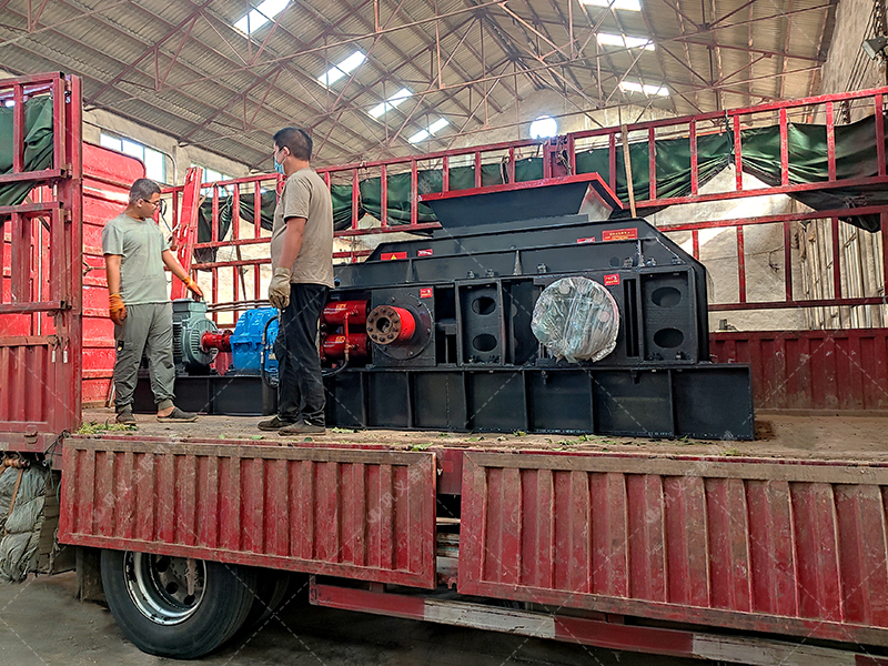 二次购买大型液压对辊9I免费看片发货 发往广东