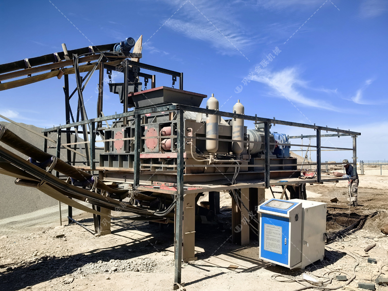 在挑选白云石对辊9I免费看片生产厂家时，该考虑哪些因素呢？